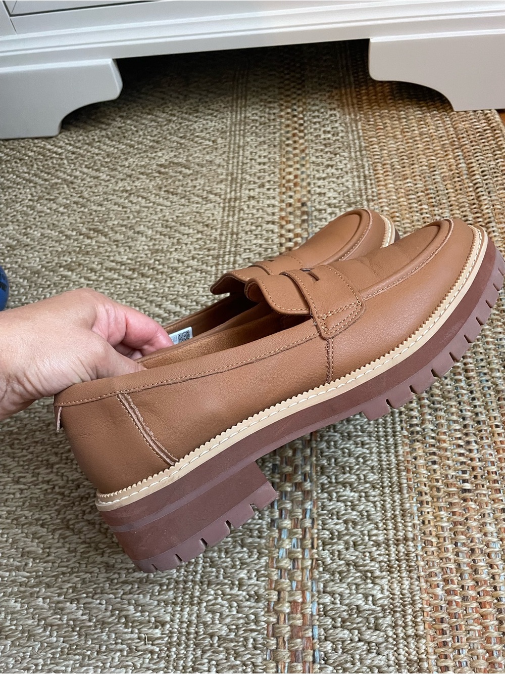 TOMS Tan Cara Loafers - Women's - Picture 6 of 10